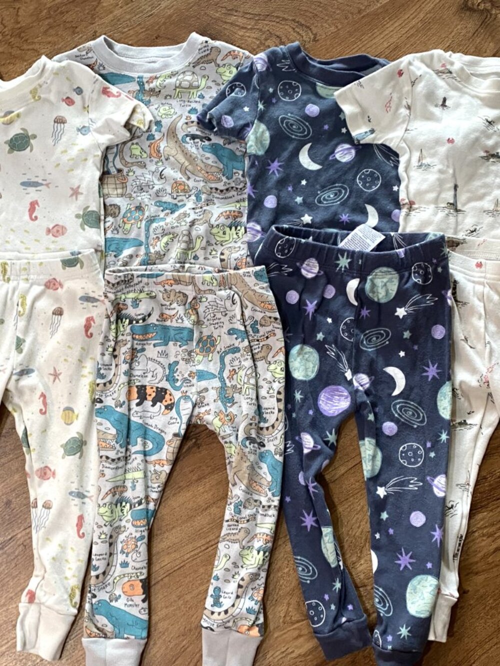 Lot  4 L/S Pajama Sets-Carters--Planets/Sea Animals/Turtles/Alligators-18 Months
